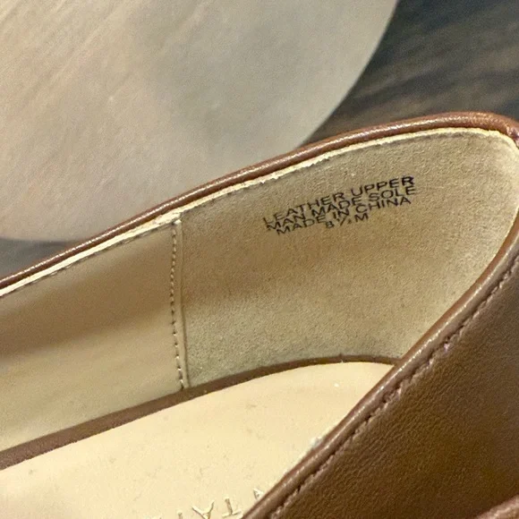 Ann Taylor Brown Leather Kitten Heels - Picture 6 of 7